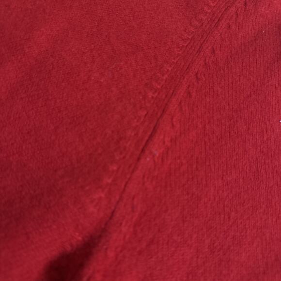 Vintage McGeorge of Dumfries Lambswool Sweater V Neck Red XL 22x25 Distressed - Picture 9 of 11